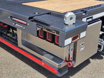 R590 - 8x2 WIDE SPREAD / HMF 95 tm - JIB - LIER / NIEUW!